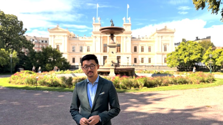 Felix pluggade först i Lund, innan han tog sin master i Köpenhamn